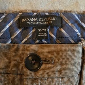 Banana republic vintage straight fit khakis 30x32